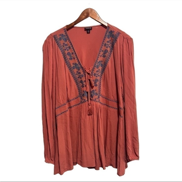 Torrid Babydoll Rayon Crepe Embroidered Lace-Up Top in Redwood - Picture 3 of 6
